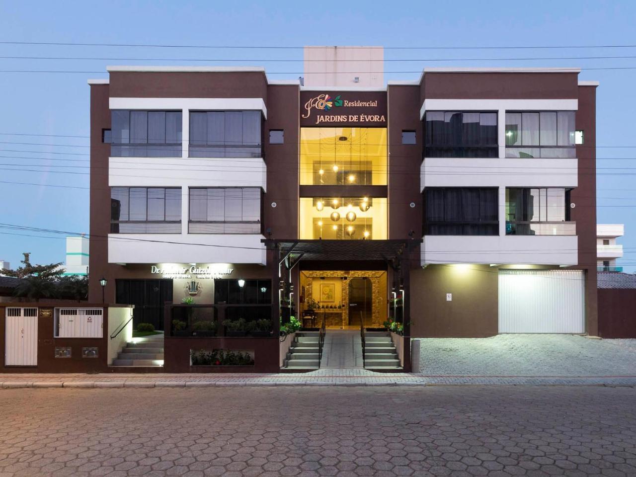 Apartamento Economico Para 4 Pessoas Em Bombinhas Exterior photo